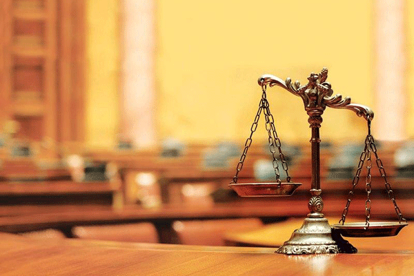 چرا وکیل ثریا اسدی را انتخاب کنیم؟